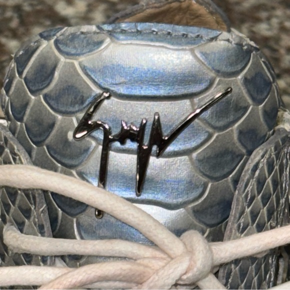 GIUSEPPE ZANOTTI Dual-Zip Textured Leather Sneakers - Picture 7 of 13